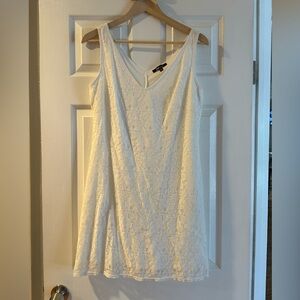 Jump Apparel - Elegant White Lace Sleeveless Dress